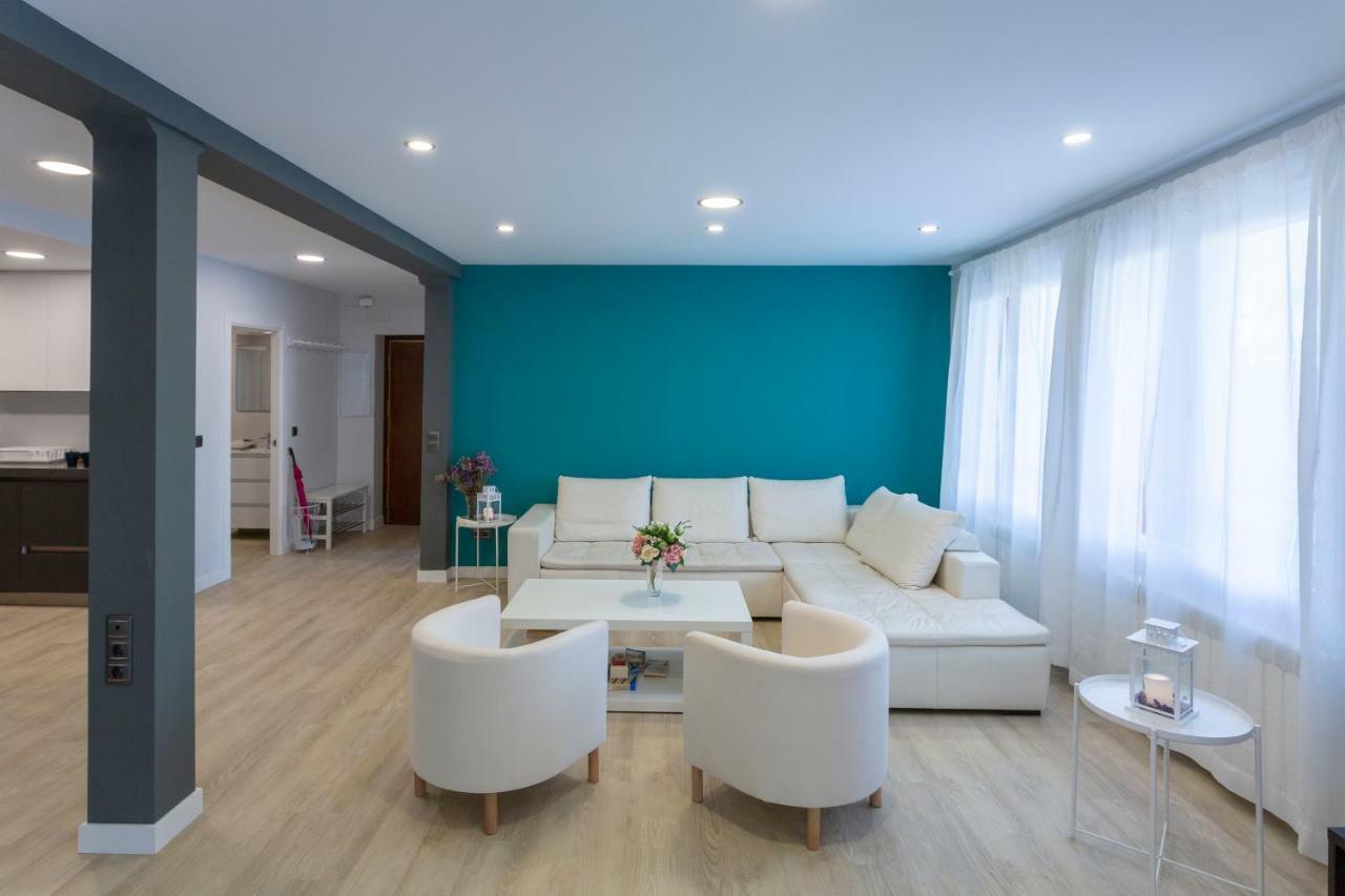 Gran Via Deluxe Apartment Granada Bagian luar foto