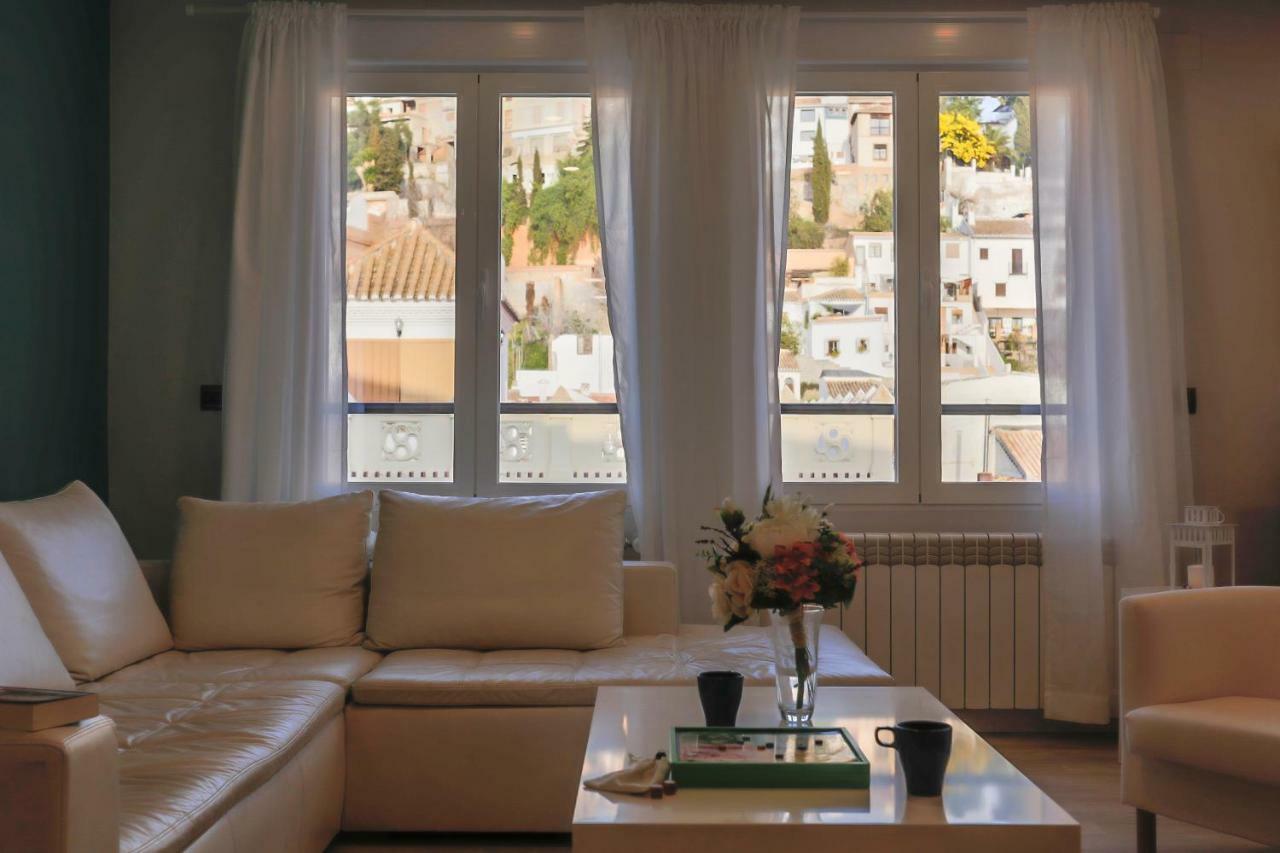 Gran Via Deluxe Apartment Granada Bagian luar foto