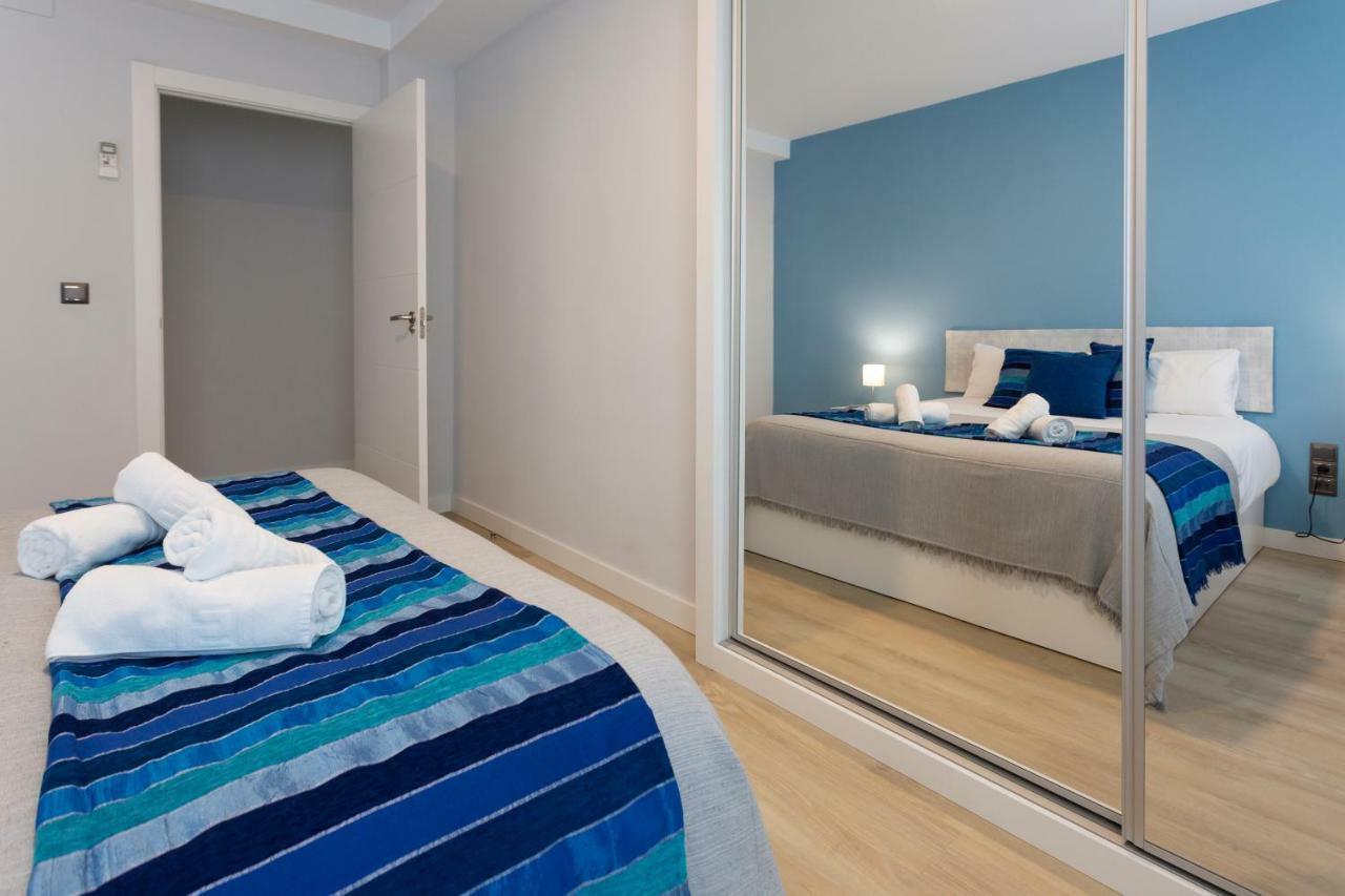 Gran Via Deluxe Apartment Granada Bagian luar foto