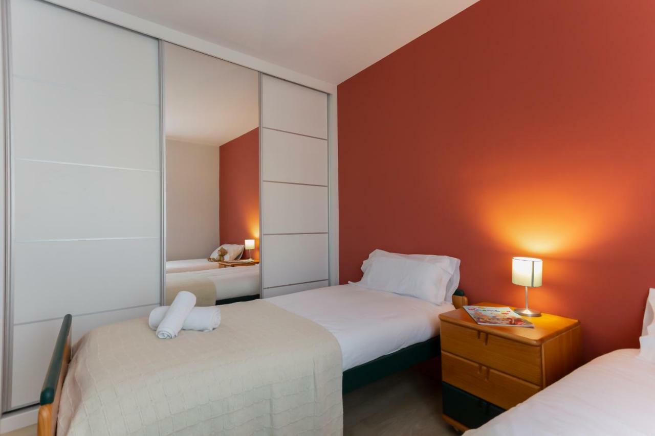 Gran Via Deluxe Apartment Granada Bagian luar foto