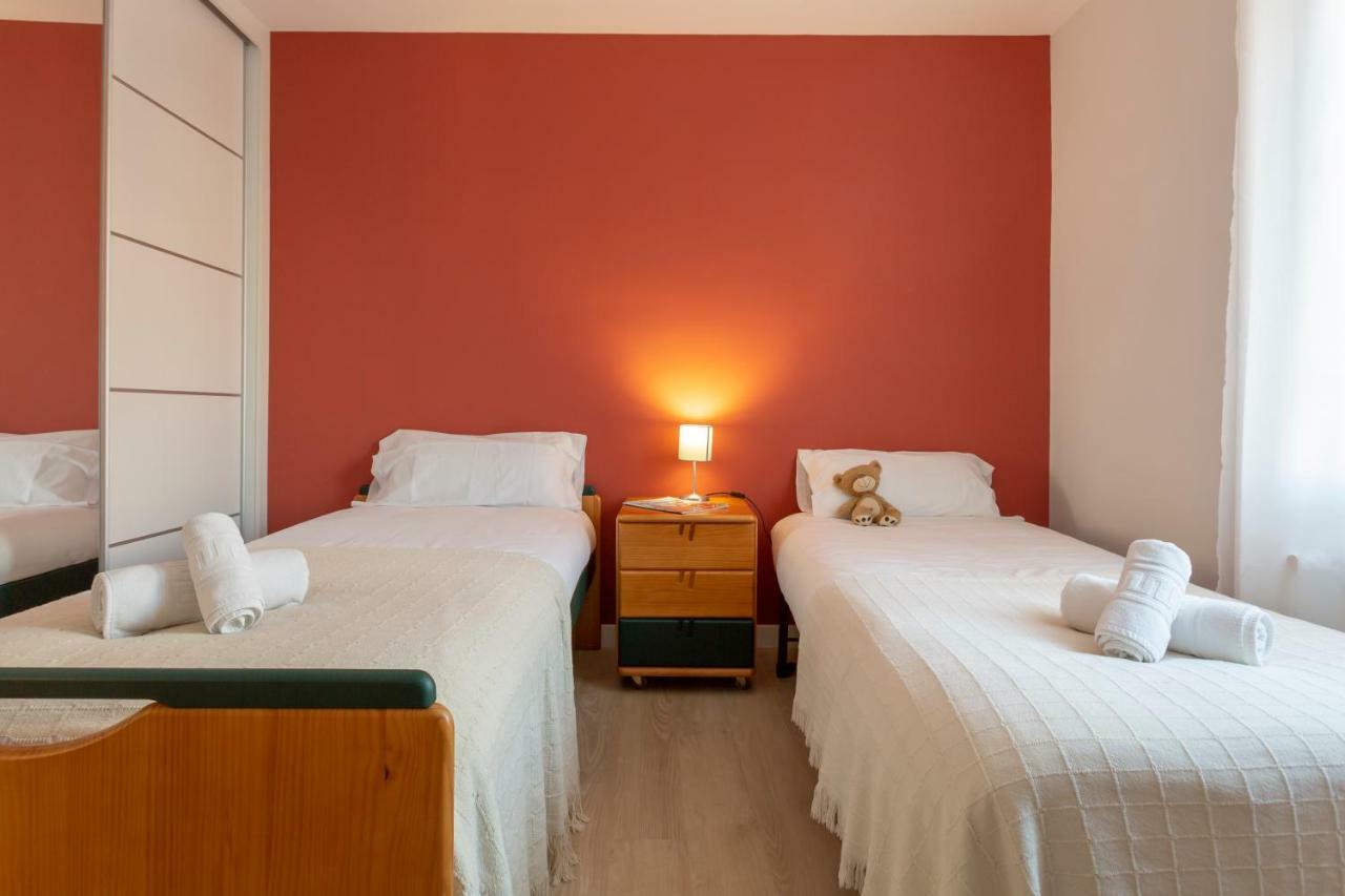 Gran Via Deluxe Apartment Granada Bagian luar foto